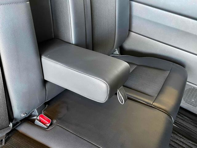 ステップワゴン ｅ：ＨＥＶスパーダ　ＣＭＢＳ　レーンキープ　ＢＳＩ　Ｐセンサー　ＡＣＣ　両側パワスラ　ＬＥＤヘッド　フォグ　純正１６アルミ　デュアルＡＡＣ　シートヒーター　Ｐバックドア　純正ナビ　フルセグＴＶ　ＢＴ　バックカメラ（61枚目）