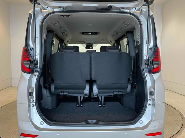 ノア ハイブリッドX PCS LDA Pセンサー Rクルコン PKSB 左側パワスラ LEDヘッド スマートキー Pスタート デュアルAAC 電格ミラー オートハイビーム 純正ディスプレイオーディオ BT バックカメラ(8枚目)