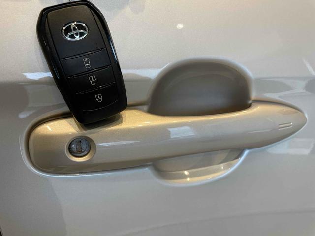 ノア ハイブリッドX PCS LDA Pセンサー Rクルコン PKSB 左側パワスラ LEDヘッド スマートキー Pスタート デュアルAAC 電格ミラー オートハイビーム 純正ディスプレイオーディオ BT バックカメラ(20枚目)