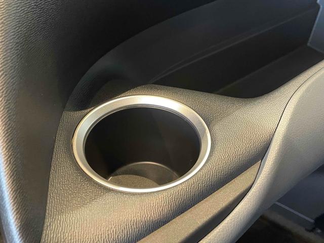 ノア ハイブリッドX PCS LDA Pセンサー Rクルコン PKSB 左側パワスラ LEDヘッド スマートキー Pスタート デュアルAAC 電格ミラー オートハイビーム 純正ディスプレイオーディオ BT バックカメラ(45枚目)