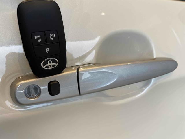 ルーミー カスタムG-T 登録済未使用車 パノラミックビューモニター 純正ディスプレイオーディオ フルセグTV BT 衝突軽減ブレーキ レーンキープ ACC Pセンサー Iストップ 両側パワスラ LEDヘッド フォグ(19枚目)