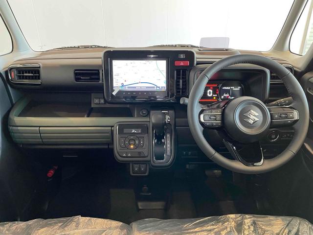 スペーシアギア ハイブリッドＸＺ　登録済未使用車　全方位モニター　純正ナビ　フルセグＴＶ　ＢＴ　ＤＳＢＳＩＩ　ＡＣＣ　Ｐセンサー　両側パワスラ　ＬＥＤヘッド　フォグ　ＨＵＤ　純正１４アルミ　ＡＡＣ　シートヒーター　ステアリングヒーター（3枚目）