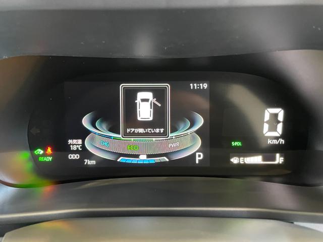 ライズ Z 登録済未使用車 パノラミックビューモニター 純正ディスプレイオーディオ フルセグTV BT 衝突軽減ブレーキ Pセンサー ACC BSM LEDヘッド フォグ AAC シートヒーター 純正17アルミ(9枚目)