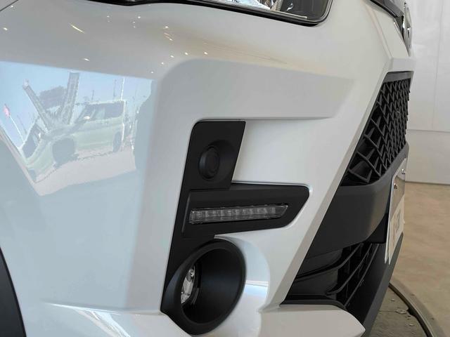 ライズ Z 登録済未使用車 パノラミックビューモニター 純正ディスプレイオーディオ フルセグTV BT 衝突軽減ブレーキ Pセンサー ACC BSM LEDヘッド フォグ AAC シートヒーター 純正17アルミ(14枚目)