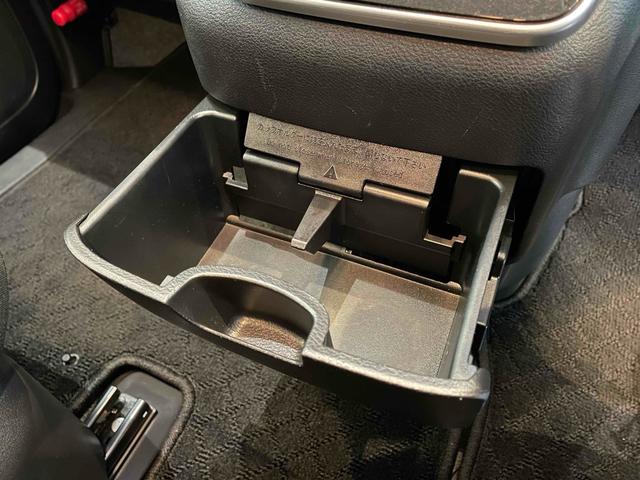 セレナ ＸＶ　エマブレ　ＬＤＷ　ＢＳＷ　前後ソナー　クルコン　Ｉストップ　両側パワスラ　インテリキー　Ｐスタート　ＡＡＣ　リアＡＣ　電格ミラー　オートハイビーム　ＰＶガラス　社外ナビ　ＢＴ　バックカメラ　ＥＴＣ（40枚目）