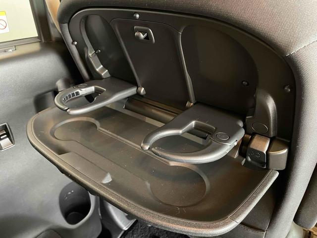 セレナ ＸＶ　エマブレ　ＬＤＷ　ＢＳＷ　前後ソナー　クルコン　Ｉストップ　両側パワスラ　インテリキー　Ｐスタート　ＡＡＣ　リアＡＣ　電格ミラー　オートハイビーム　ＰＶガラス　社外ナビ　ＢＴ　バックカメラ　ＥＴＣ（52枚目）