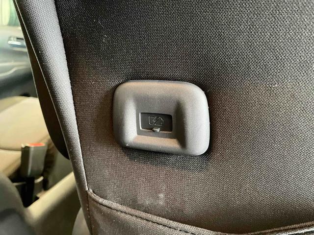 セレナ ＸＶ　エマブレ　ＬＤＷ　ＢＳＷ　前後ソナー　クルコン　Ｉストップ　両側パワスラ　インテリキー　Ｐスタート　ＡＡＣ　リアＡＣ　電格ミラー　オートハイビーム　ＰＶガラス　社外ナビ　ＢＴ　バックカメラ　ＥＴＣ（54枚目）