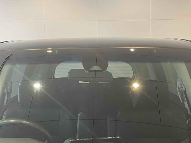 オデッセイハイブリッド ハイブリッドアブソルート・ＥＸホンダセンシング　ハイブリッド　全周囲カメラ　ナビ　ＴＶ　両側電動スライドドア　クリアランスソナー　オートクルーズコントロール　レーンアシスト　衝突被害軽減システム　ＬＥＤヘッドランプ　パワーシート　スマートキー（13枚目）