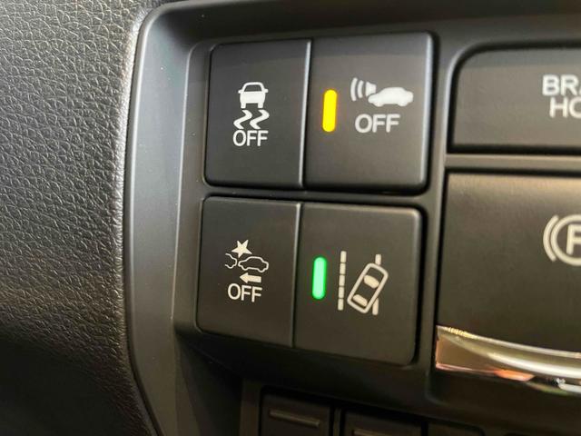 オデッセイハイブリッド ハイブリッドアブソルート・ＥＸホンダセンシング　ハイブリッド　全周囲カメラ　ナビ　ＴＶ　両側電動スライドドア　クリアランスソナー　オートクルーズコントロール　レーンアシスト　衝突被害軽減システム　ＬＥＤヘッドランプ　パワーシート　スマートキー（14枚目）