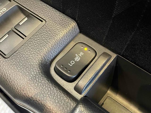 オデッセイハイブリッド ハイブリッドアブソルート・ＥＸホンダセンシング　ハイブリッド　全周囲カメラ　ナビ　ＴＶ　両側電動スライドドア　クリアランスソナー　オートクルーズコントロール　レーンアシスト　衝突被害軽減システム　ＬＥＤヘッドランプ　パワーシート　スマートキー（29枚目）