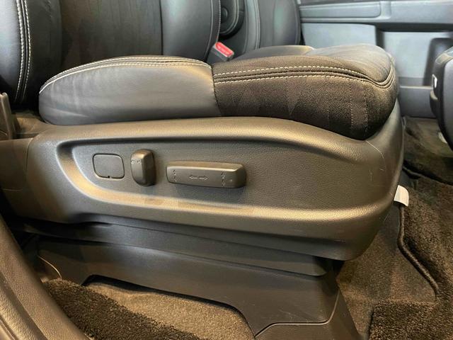 オデッセイハイブリッド ハイブリッドアブソルート・ＥＸホンダセンシング　ハイブリッド　全周囲カメラ　ナビ　ＴＶ　両側電動スライドドア　クリアランスソナー　オートクルーズコントロール　レーンアシスト　衝突被害軽減システム　ＬＥＤヘッドランプ　パワーシート　スマートキー（37枚目）