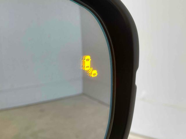 オデッセイハイブリッド ハイブリッドアブソルート・ＥＸホンダセンシング　ハイブリッド　全周囲カメラ　ナビ　ＴＶ　両側電動スライドドア　クリアランスソナー　オートクルーズコントロール　レーンアシスト　衝突被害軽減システム　ＬＥＤヘッドランプ　パワーシート　スマートキー（47枚目）