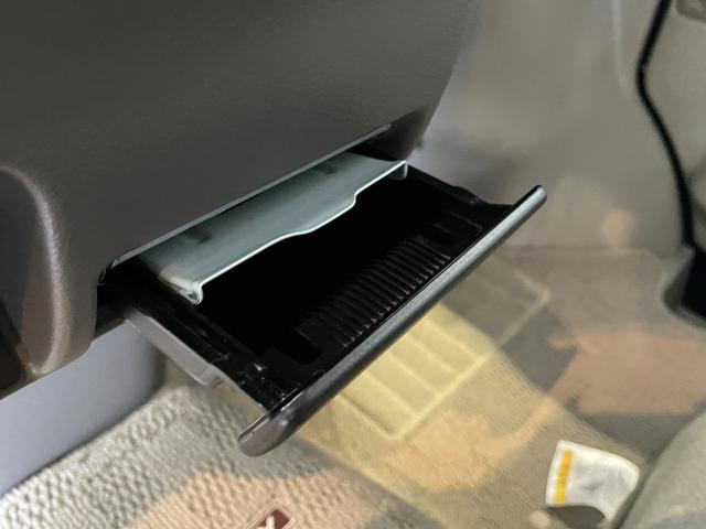 エブリイ ジョイン　両側スライドドア　キーレスエントリー　電動格納ミラー　ＭＴ　盗難防止システム　ＡＢＳ　ＣＤ　ミュージックプレイヤー接続可　衝突安全ボディ　エアコン　パワーステアリング　パワーウィンドウ（34枚目）