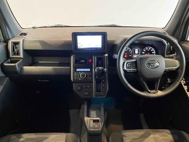 タフト Ｇ　ダーククロムベンチャー　衝突軽減　Ｐセンサー　ＬＥＤヘッド　フォグ　Ｉストップ　スマートキー　Ｐスタート　ＡＡＣ　シートヒーター　電格ミラー　純正１５アルミ　ステリモ　社外ナビ　フルセグＴＶ　ＢＴ　バックカメラ　ＥＴＣ（3枚目）