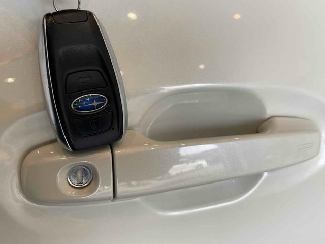 レヴォーグ GT プリクラッシュブレーキ レーンキープ Rソナー ACC Iストップ LEDヘッド フォグ デュアルAAC シートヒーター スマートキー Pスタート 純正ナビ フルセグTV BT バックカメラ ETC(19枚目)