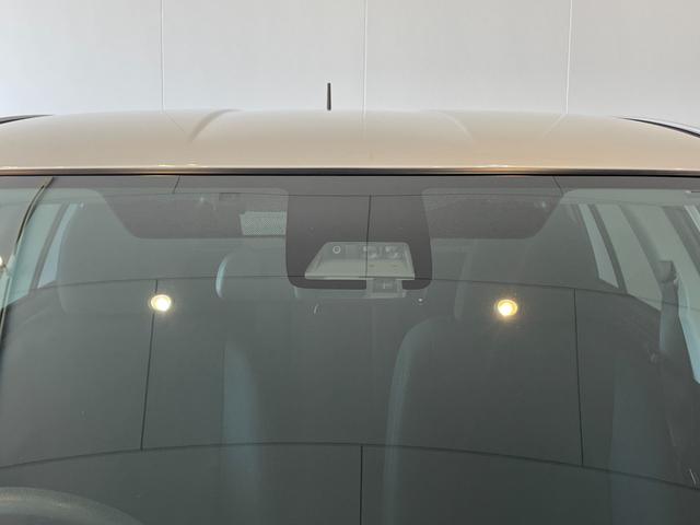 カローラフィールダー ハイブリッド　ＥＸ　ＥＴＣ　バックカメラ　ナビ　ＴＶ　レーンアシスト　衝突被害軽減システム　アルミホイール　オートマチックハイビーム　スマートキー　アイドリングストップ　電動格納ミラー　ＣＶＴ　盗難防止システム（14枚目）