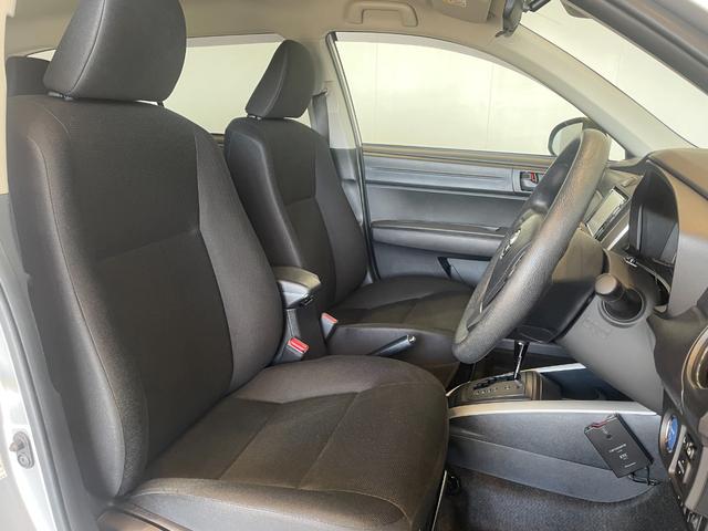 カローラフィールダー ハイブリッド　ＥＸ　ＥＴＣ　バックカメラ　ナビ　ＴＶ　レーンアシスト　衝突被害軽減システム　アルミホイール　オートマチックハイビーム　スマートキー　アイドリングストップ　電動格納ミラー　ＣＶＴ　盗難防止システム（35枚目）