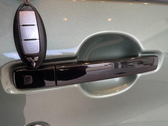 デリカミニ G 衝突軽減 レーンキープ 前後センサー 左側パワスラ LEDヘッド フォグ スマートキー Pスタート AAC シートヒーター Iストップ 電格ミラー 社外ナビ フルセグTV BT バックカメラ ETC(20枚目)