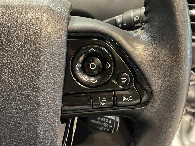 プリウス S ETC クリアランスソナー レーンアシスト オートクルーズコントロール 衝突被害軽減システム バックカメラ ナビ アルミホイール オートマチックハイビーム オートライト LEDヘッドランプ CVT(17枚目)