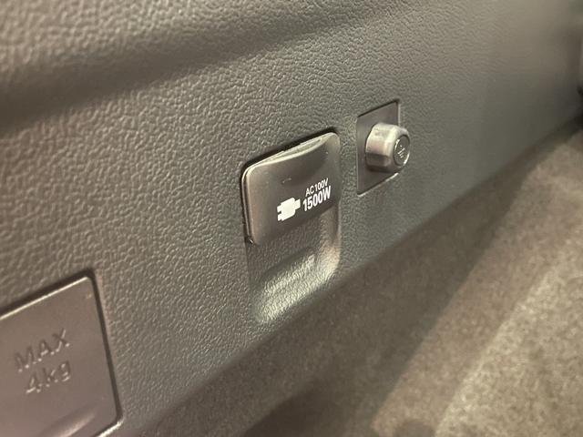 プリウス S ETC クリアランスソナー レーンアシスト オートクルーズコントロール 衝突被害軽減システム バックカメラ ナビ アルミホイール オートマチックハイビーム オートライト LEDヘッドランプ CVT(29枚目)