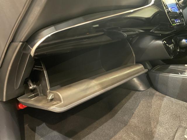 プリウス S ETC クリアランスソナー レーンアシスト オートクルーズコントロール 衝突被害軽減システム バックカメラ ナビ アルミホイール オートマチックハイビーム オートライト LEDヘッドランプ CVT(43枚目)