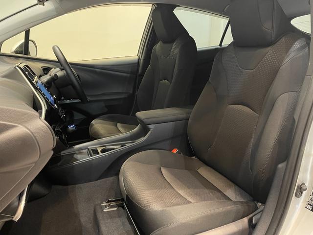 プリウス S ETC クリアランスソナー レーンアシスト オートクルーズコントロール 衝突被害軽減システム バックカメラ ナビ アルミホイール オートマチックハイビーム オートライト LEDヘッドランプ CVT(45枚目)