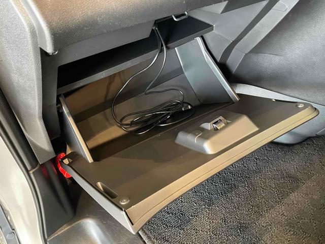 セレナ XV エマブレ LDW BSW BSI 前後ソナー クルコン Iストップ 両側パワスラ インテリキー Pスタート AAC リアAC 電格ミラー オートライト 社外ナビ BT CD DVD バックカメラ(43枚目)