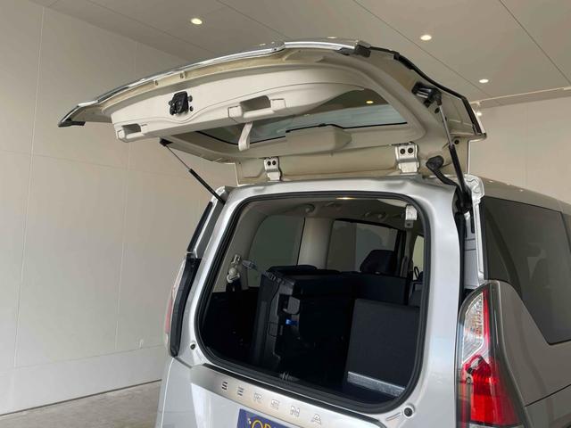 セレナ XV エマブレ LDW BSW BSI 前後ソナー クルコン Iストップ 両側パワスラ インテリキー Pスタート AAC リアAC 電格ミラー オートライト 社外ナビ BT CD DVD バックカメラ(57枚目)
