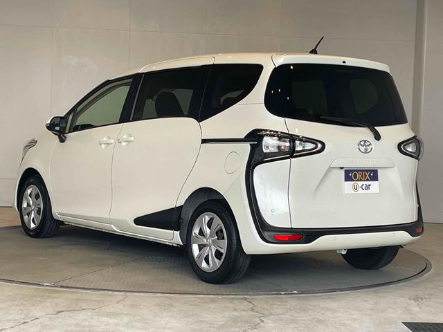 TOYOTA SIENTA FUNBASE X