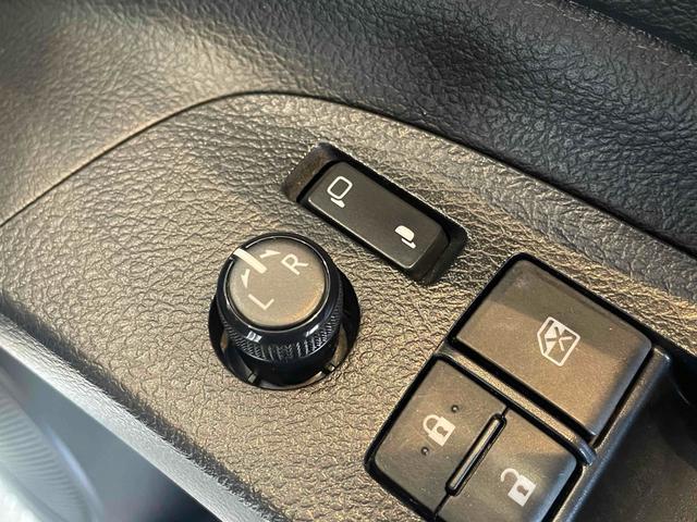 TOYOTA SIENTA FUNBASE X