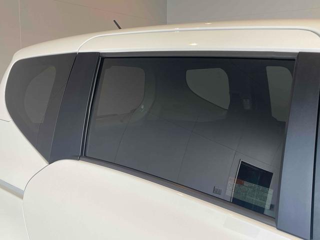 TOYOTA SIENTA FUNBASE X