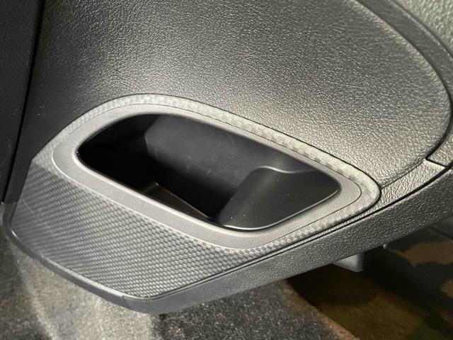 TOYOTA SIENTA FUNBASE X