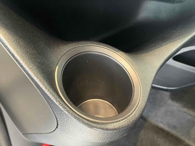 TOYOTA SIENTA FUNBASE X