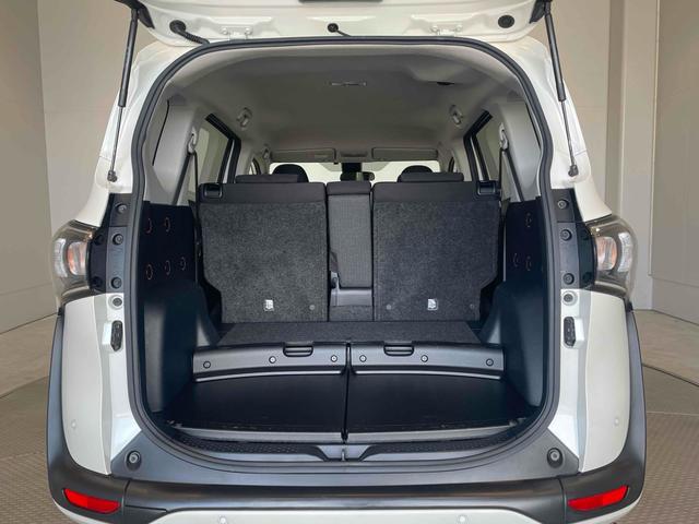 TOYOTA SIENTA FUNBASE X