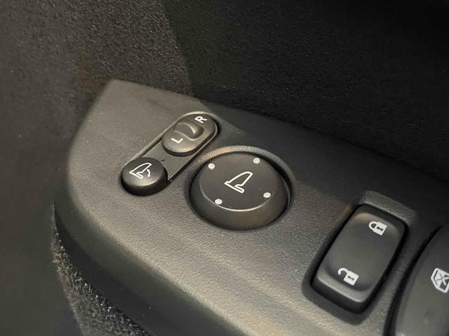 Ｎ－ＢＯＸカスタム ベースグレード　ＣＭＢＳ　レーンキープ　ＡＣＣ　Ｐセンサー　左側パワスラ　ＬＥＤヘッド　スマートキー　Ｐスタート　ＡＡＣ　シートヒーター　純正１４アルミ　純正ナビ　フルセグＴＶ　ＢＴ　バックカメラ　ＥＴＣ（36枚目）