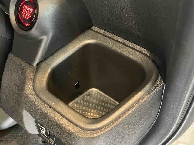 Ｎ－ＢＯＸカスタム ベースグレード　ＣＭＢＳ　レーンキープ　ＡＣＣ　Ｐセンサー　左側パワスラ　ＬＥＤヘッド　スマートキー　Ｐスタート　ＡＡＣ　シートヒーター　純正１４アルミ　純正ナビ　フルセグＴＶ　ＢＴ　バックカメラ　ＥＴＣ（40枚目）