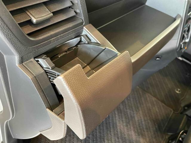 ルーミー Ｘ　衝突軽減ブレーキ　Ｐセンサー　アイドリングストップ　左側パワスラ　スマートキー　Ｐスタート　電格ミラー　オートライト　ＰＶガラス　横滑り防止　社外ナビ　ＢＴオーディオ　ＣＤ　ＤＶＤ　バックカメラ（37枚目）