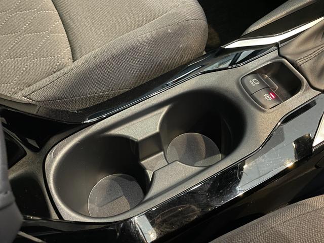 TOYOTA COROLLA CROSS S