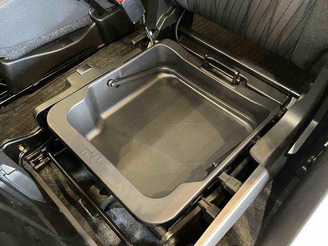 ソリオ G DCBS レーンキープ Pセンサー 左側パワスラ スマートキー Pスタート AAC 横滑り防止 電格ミラー PVガラス オートライト 社外ナビ BTオーディオ CD バックカメラ ETC(37枚目)