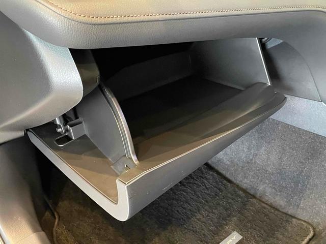 カムリ Ｇ　ＰＣＳ　ＬＤＡ　クリソナ　Ｒクルコン　ＬＥＤヘッド　フォグ　純正１７アルミ　スマートキー　Ｐスタート　デュアルＡＡＣ　運転席パワーシート　電格ミラー　ステリモ　純正ナビ　ＢＴ　バックカメラ　ＥＴＣ（41枚目）