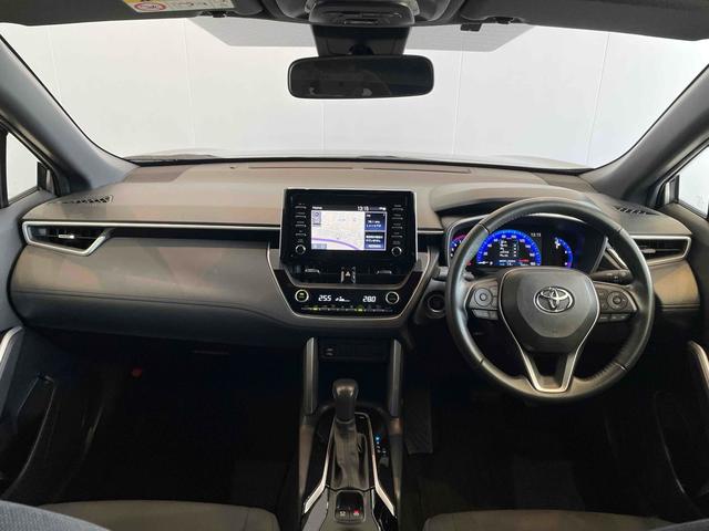 カローラクロス S ETC バックカメラ オートクルーズコントロール レーンアシスト 衝突被害軽減システム ナビ オートマチックハイビーム オートライト LEDヘッドランプ ヘッドライトウォッシャー アルミホイール(4枚目)