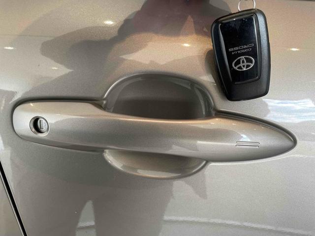 カローラクロス S ETC バックカメラ オートクルーズコントロール レーンアシスト 衝突被害軽減システム ナビ オートマチックハイビーム オートライト LEDヘッドランプ ヘッドライトウォッシャー アルミホイール(14枚目)