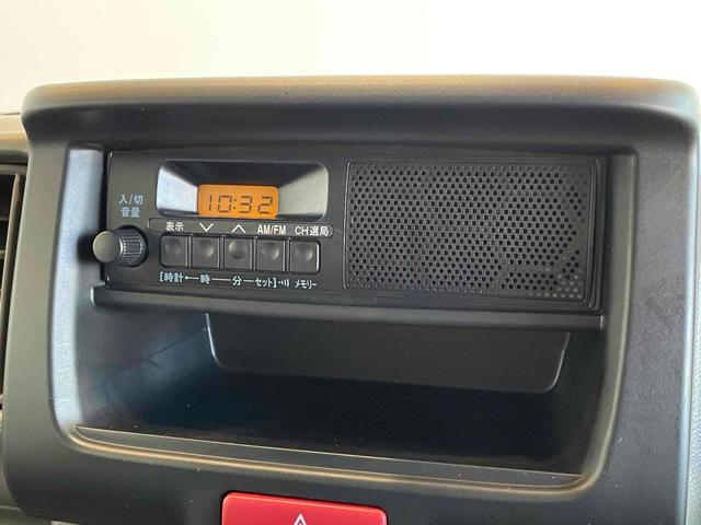 エブリイ ＰＣ　ＤＣＢＳ　レーンキープ　Ｐセンサー　キーレス　エアコン　横滑り防止　前席ＰＷ　オートライト　両側スライドドア　ＰＶガラス　セキュリティ　ラジオ（11枚目）