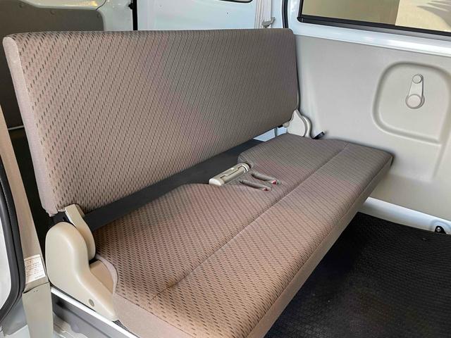 エブリイ ＰＣ　ＤＣＢＳ　レーンキープ　Ｐセンサー　キーレス　エアコン　横滑り防止　前席ＰＷ　オートライト　両側スライドドア　ＰＶガラス　セキュリティ　ラジオ　ＥＴＣ（38枚目）