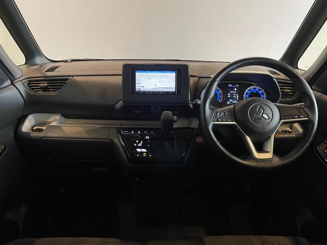 デリカミニ Ｇ　ＥＴＣ　バックカメラ　両側スライド・片側電動　ナビ　ＴＶ　レーンアシスト　衝突被害軽減システム　オートライト　ＬＥＤヘッドランプ　スマートキー　アイドリングストップ　電動格納ミラー　シートヒーター（3枚目）