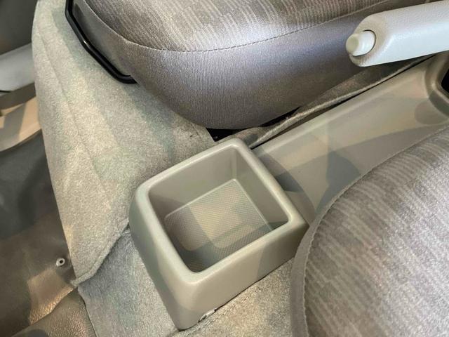 エブリイ PAリミテッド DCBS レーンキープ Pセンサー 前席PW キーレス エアコン 横滑り防止 両側スライドドア PVガラス セキュリティ オートライト 純正ラジオ バックカメラ ETC(33枚目)