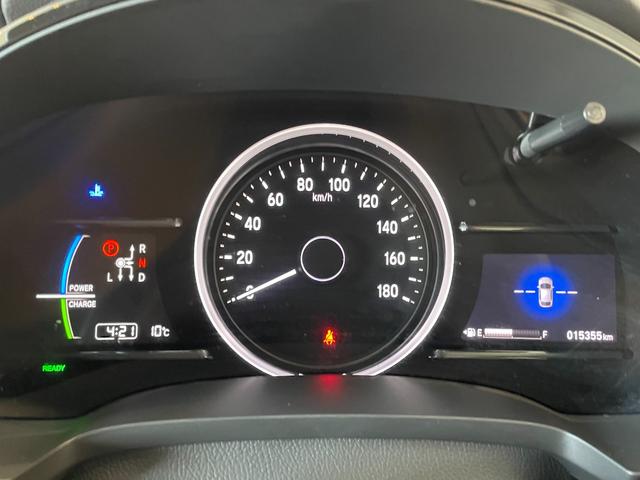 シャトル ハイブリッド　ホンダセンシング　バックカメラ　ナビ　オートクルーズコントロール　レーンアシスト　衝突被害軽減システム　オートライト　スマートキー　ＡＴ　盗難防止システム　衝突安全ボディ　ＡＢＳ　ＥＳＣ　Ｂｌｕｅｔｏｏｔｈ　エアコン（10枚目）