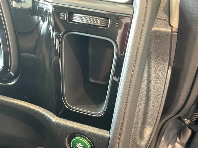 シャトル ハイブリッド　ホンダセンシング　バックカメラ　ナビ　オートクルーズコントロール　レーンアシスト　衝突被害軽減システム　オートライト　スマートキー　ＡＴ　盗難防止システム　衝突安全ボディ　ＡＢＳ　ＥＳＣ　Ｂｌｕｅｔｏｏｔｈ　エアコン（30枚目）