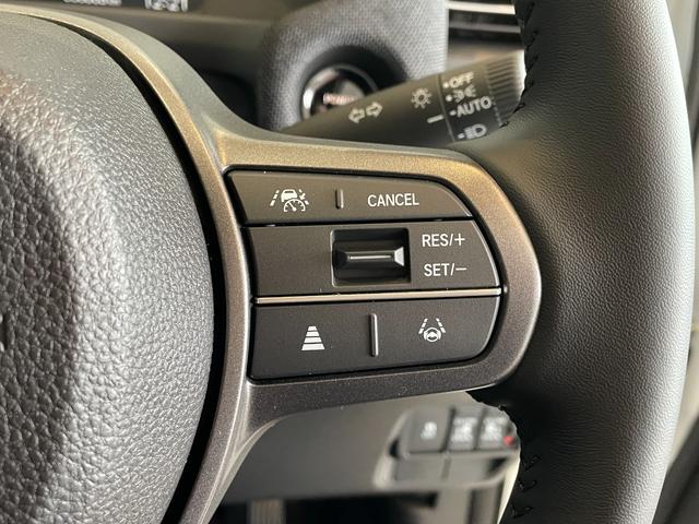 �n���h���ɂ��ڗ�����C��͌�����܂���B�ڐ���傫�����炷���ƂȂ��{�^���̑�����s�����Ƃ��ł��܂��B