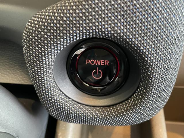 フリード ｅ：ＨＥＶエアー　ＥＸ　登録済未使用車　純正ナビ　フルセグＴＶ　ＢＴ　マルチビューカメラシステム　ＣＭＢＳ　Ｐセンサー　ＢＳＩ　ＡＣＣ　レーンキープ　両側パワスラ　ＡＡＣ　リアＡＣ　シートヒーター　ＬＥＤヘッド　純正１５ＡＷ（33枚目）